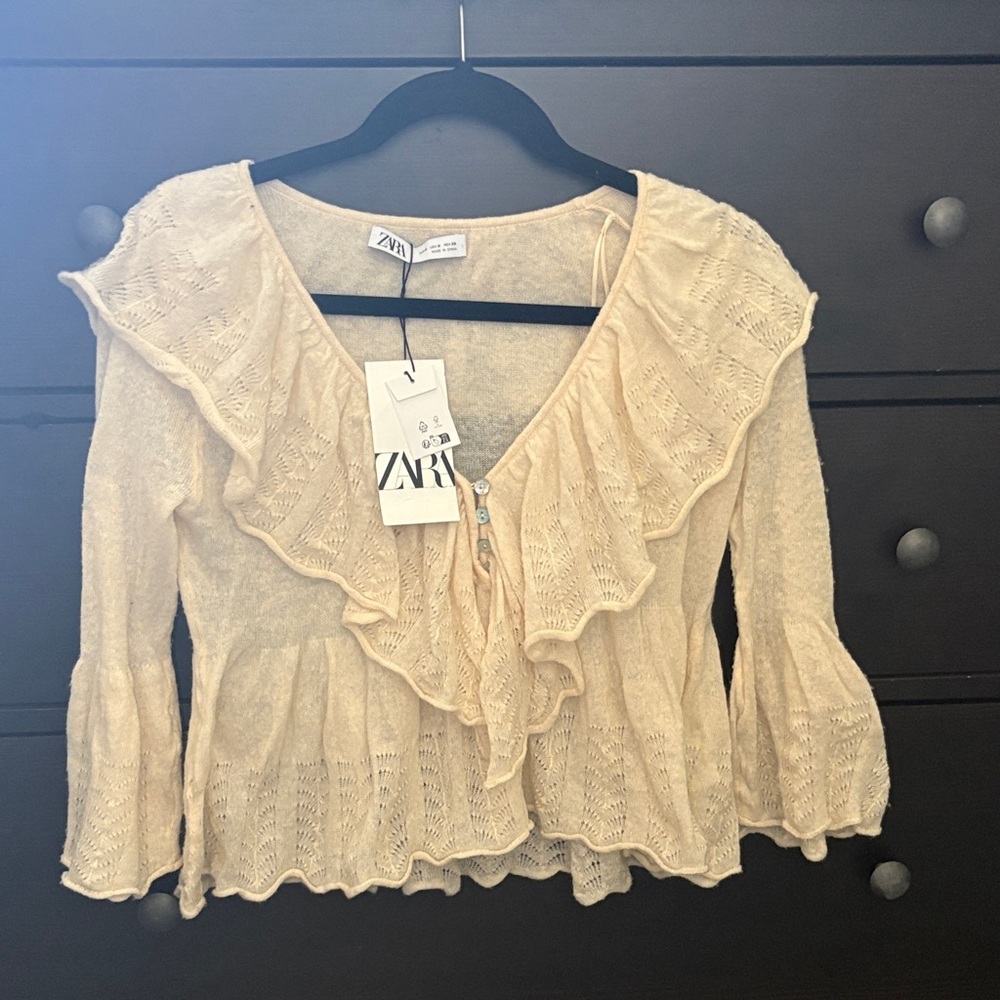 Zara Cream/Pale Yellow Ruffled Sweater